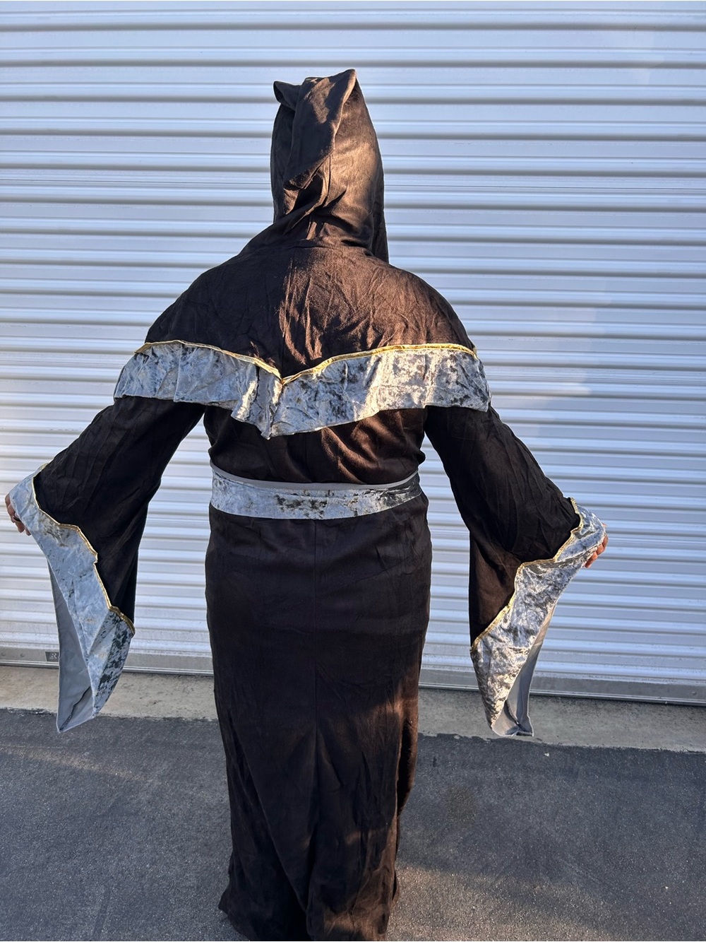 Black Wizard Costume with Silver Trim - Brand Unknown ADULT MEN COSTUME MEDIUM - Picture 2 of 6